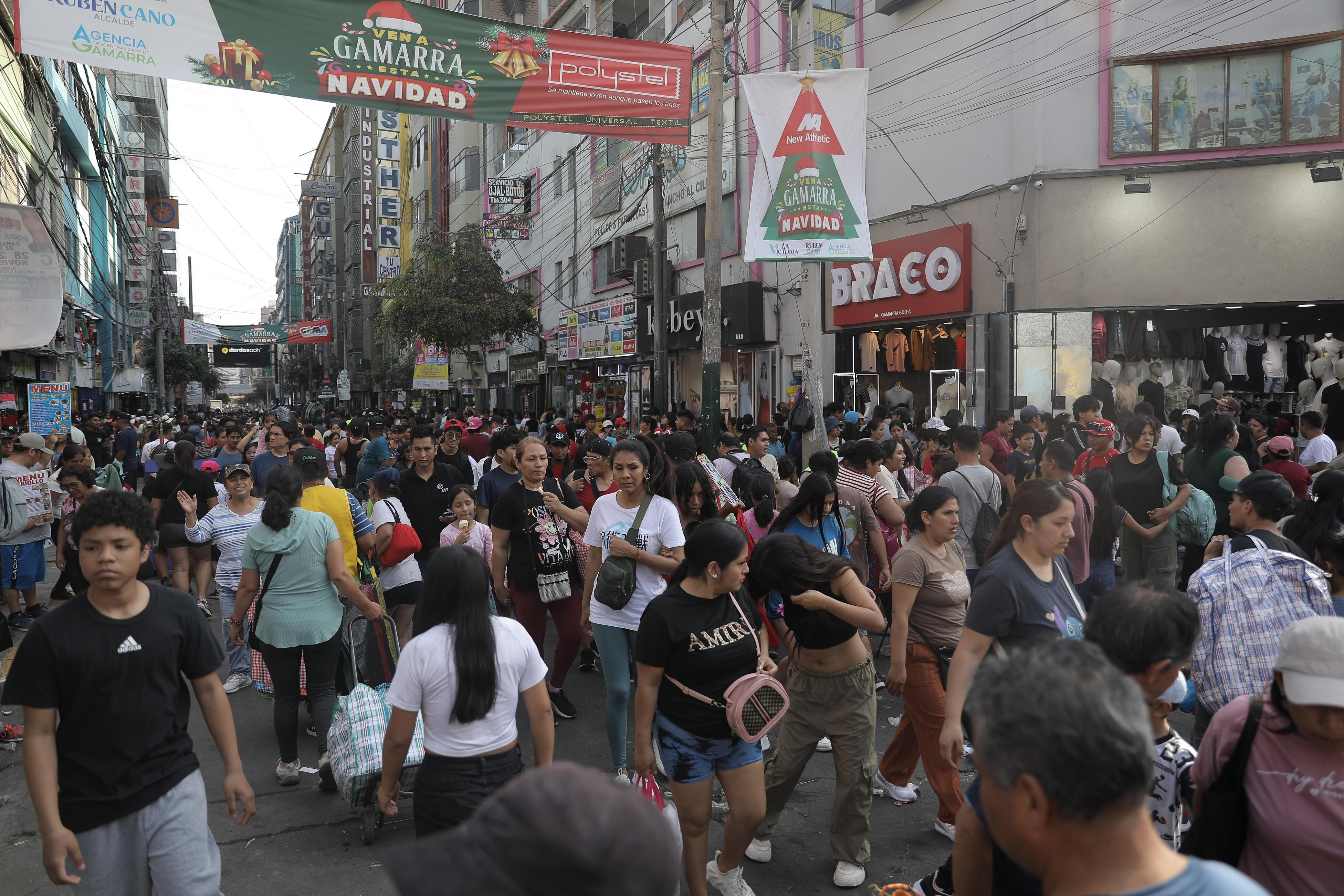 Navidad 2025 en Perú: Gamarra, Polvos Azules y Mesa Redonda proyectan un crecimiento de ventas del 5%