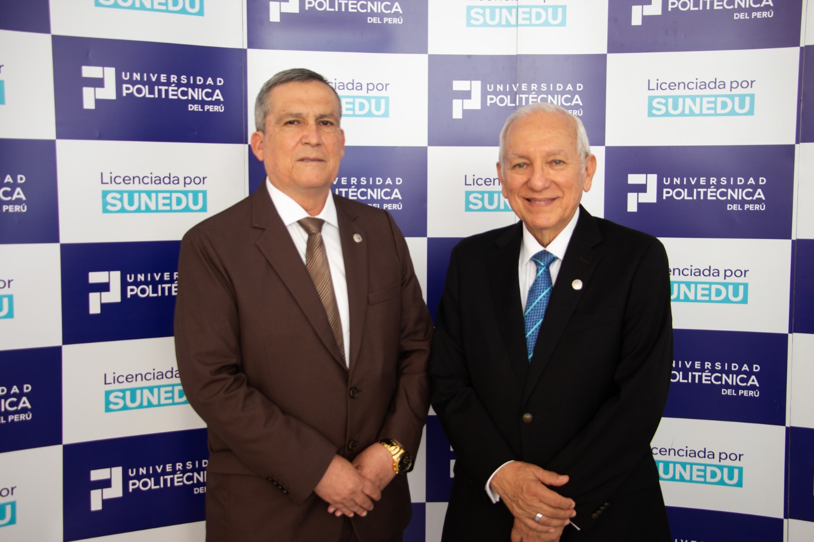 🎓 Universidad Politécnica del Perú revoluciona la enseñanza con aulas híbridas en todas sus carreras 🚀