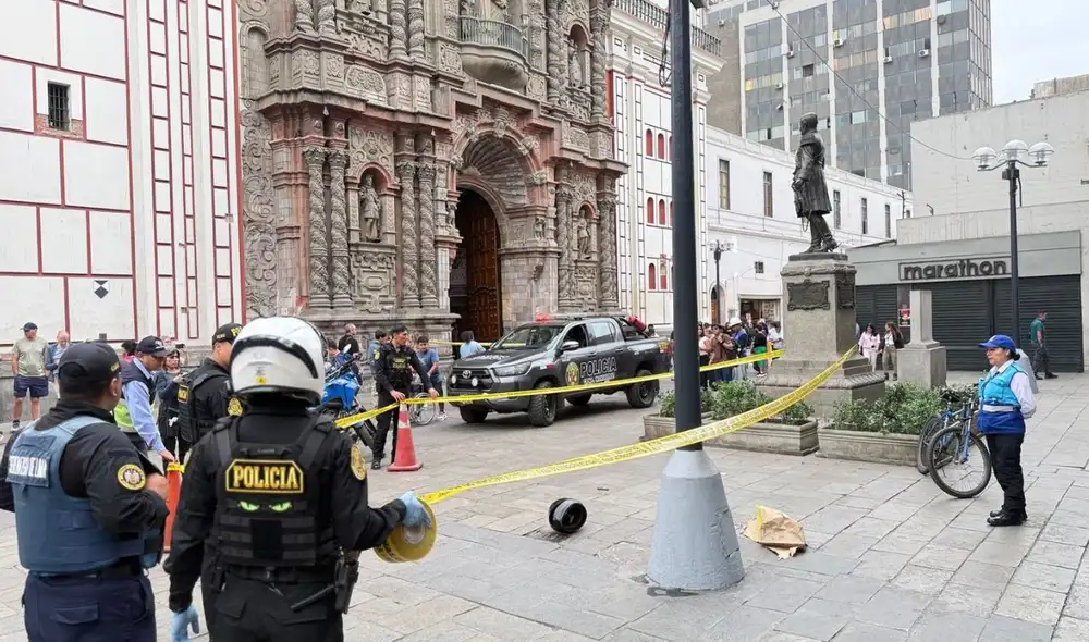 🚨 Terror en el Jirón de la Unión: Asaltan a balazos a cambista dentro de la Iglesia La Merced y le roban S/ 52,000