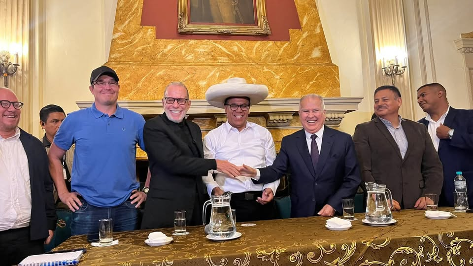 🗳️ Alianza de último minuto: Belmont, López Chau y George Forsyth cierran filas con Roberto Sánchez frente a Keiko Fujimori