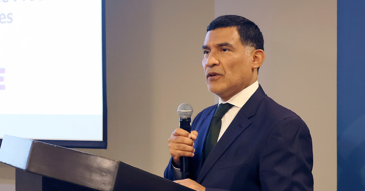 🚨 Escándalo y renuncia en la ONPE: Secretario General Elar Bolaños dimite denunciando hackeo y manipulación de datos