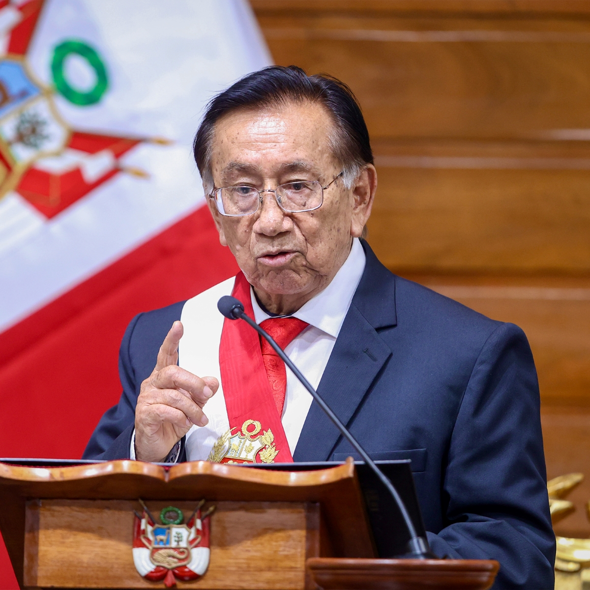 🏛️ Balcázar exige celeridad a entes electorales y posterga viaje a Europa por tensión post-balotaje