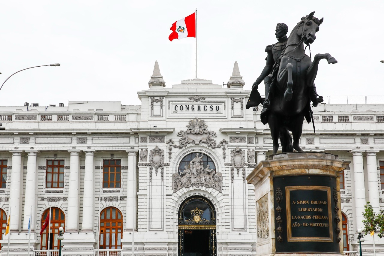 🏛️ Crisis y pugnas internas en Juntos por el Perú: Cuatro diputados evalúan migrar al fujimorismo y dos a Renovación Popular